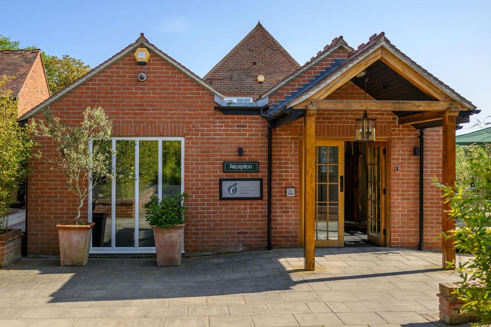 Crouchers Hotel Chichester Exterior photo